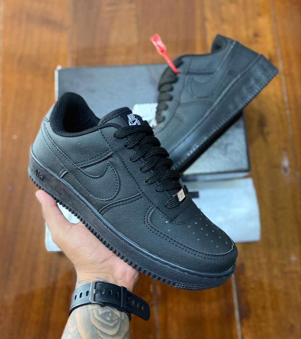 Tênis AF1 Preto Tradicional